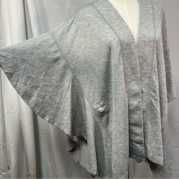 Cabi ATC Reversible Cape XS/S Gray White Travel Lounge wear cotton poncho Spring - Picture 4 of 15